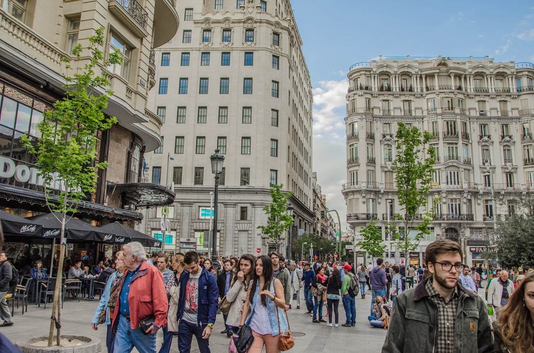 Las calles de Madrid I, fotografía de Geo Aragón (Siguiendo al Conejo Blanco)