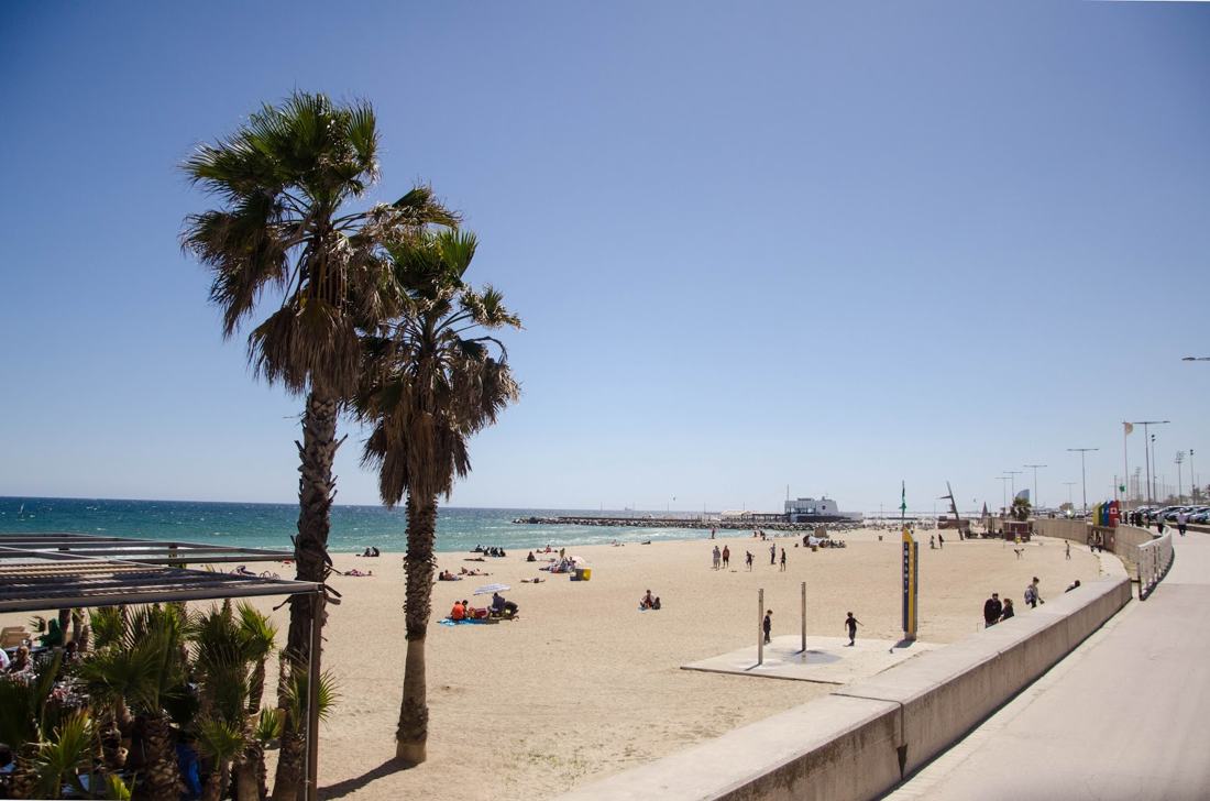 Las Playas de Barcelona, fotografía de Geo Aragón (Siguiendo al Conejo Blanco)